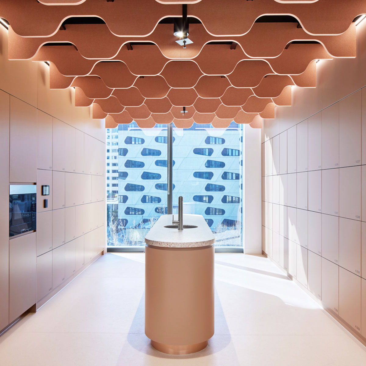 royal melbourne hospital lockers by Lockin