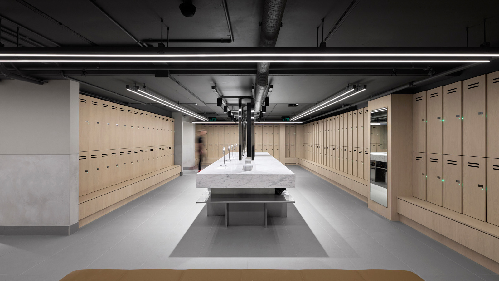 lockin-end-of-trip-facility-lockers-xlcr-120-collins-street-melbourne-feature elite sports lockers for North Melbourne Football Club by Lockin