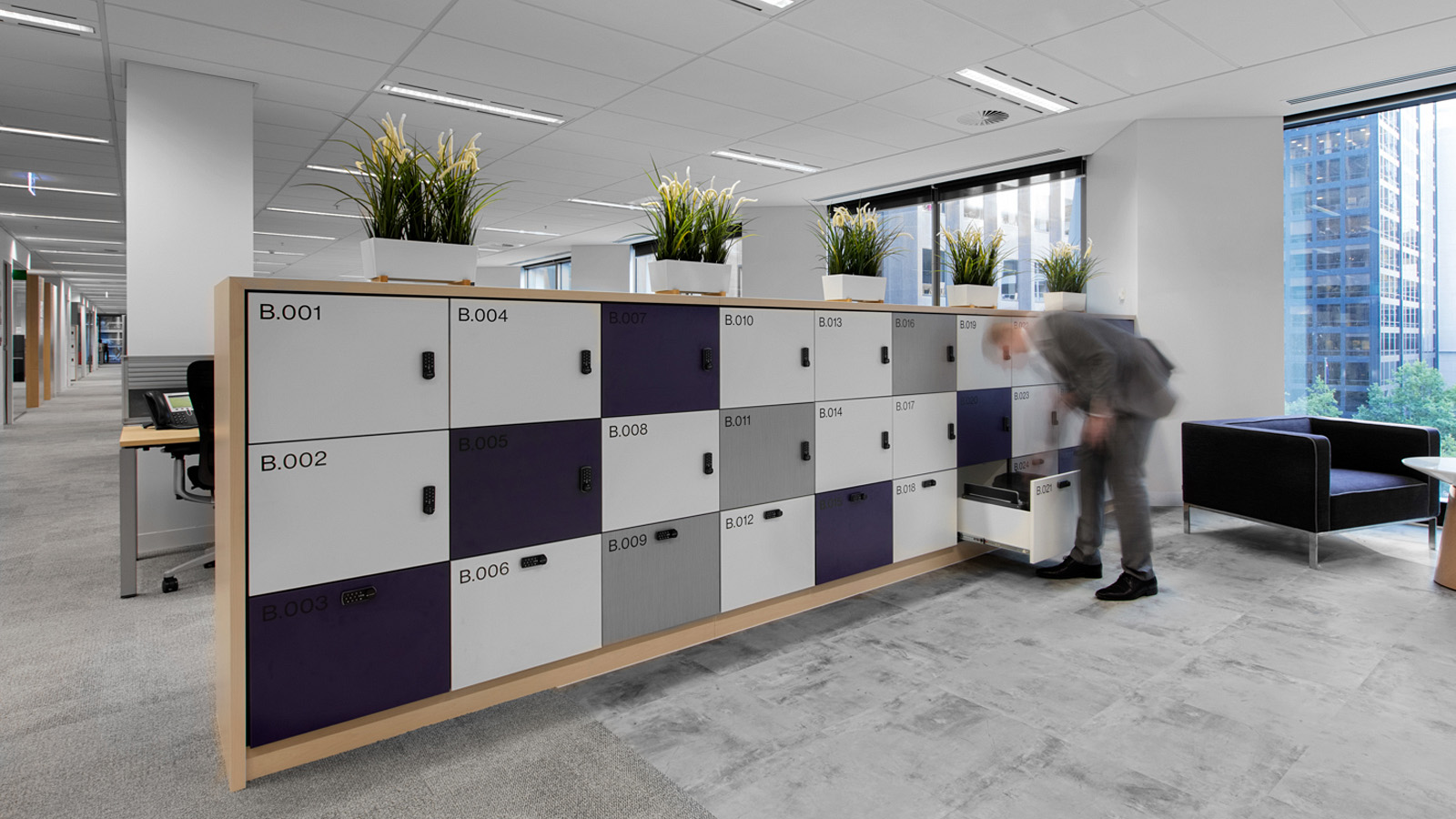 lockin-workplace-lockers-willis-towers-watson-melbourne-01 workplace lockers at Royal Melbourne Hospital - Lockin